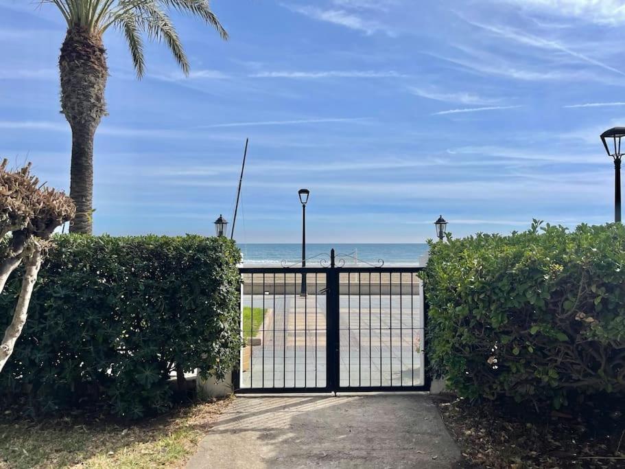 Lc Apartaments Voramar 贝尼卡西姆 外观 照片